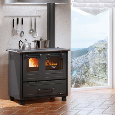 Cuisinière à bois italienne La Nordica Family 4.5 ,noire, 7.5kW - Poêles à bois et cheminées italiennes
