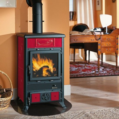 Poêle à bois italien La Nordica Rossella R1, rouge, 9kW - Poêles à bois et cheminées italiennes