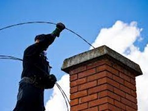 Comment nettoyer et entretenir efficacement la cheminée ?