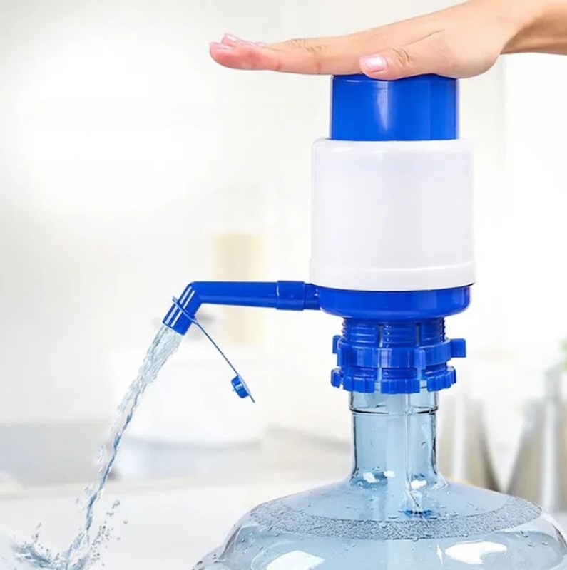 pompe-a-eau-pour-bouteilles